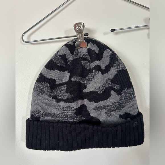 BNWOT Lululemon Room For Warmth Beanie Hat Black/Gray - Picture 3 of 11